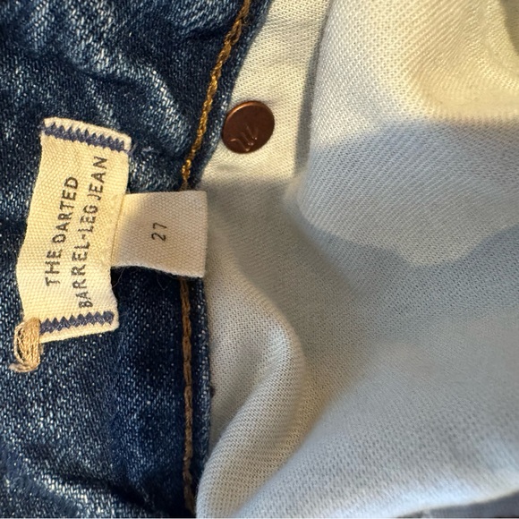 Madewell Darted Barrel Leg Jean (27) - Picture 13 of 14